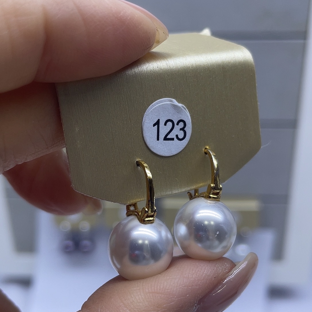 未镶嵌淡水珍珠耳饰