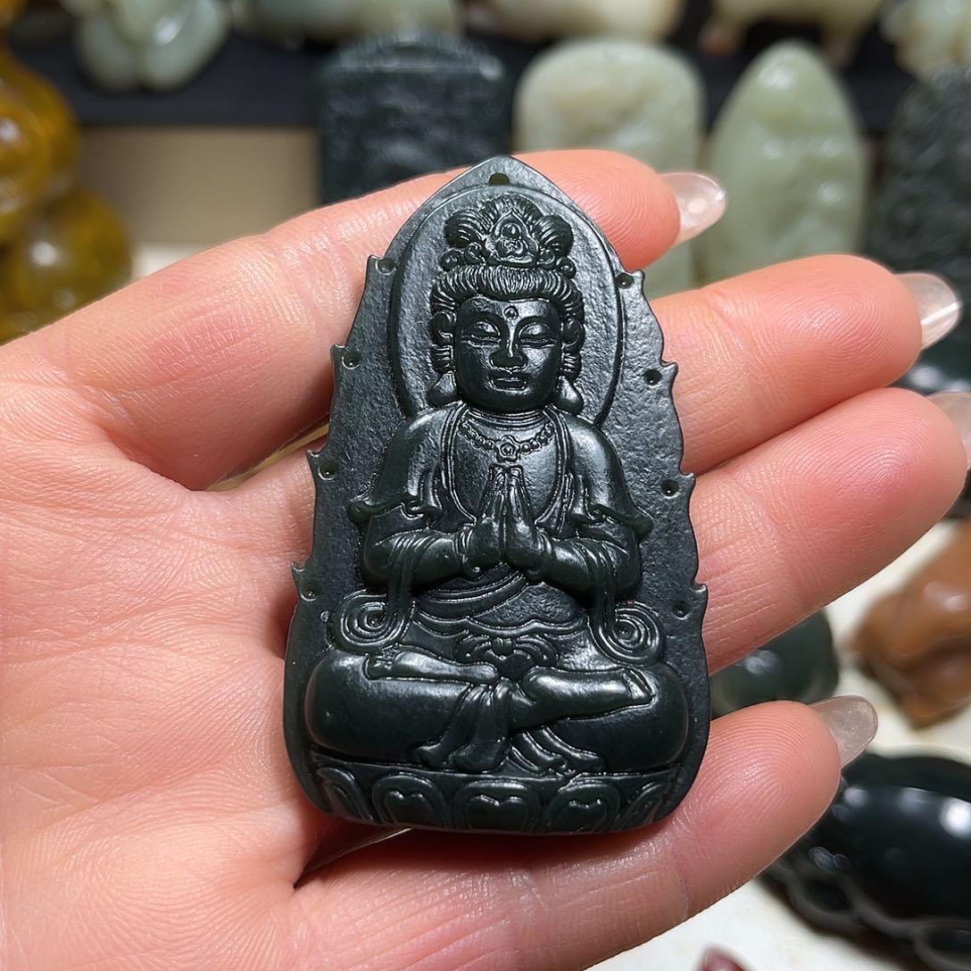 白玉菩提吊坠白玉菩提吊坠