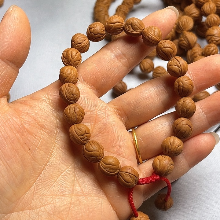 吊坠桃核阿**林秦岭龙纹玉龙脊0.9尺寸手串