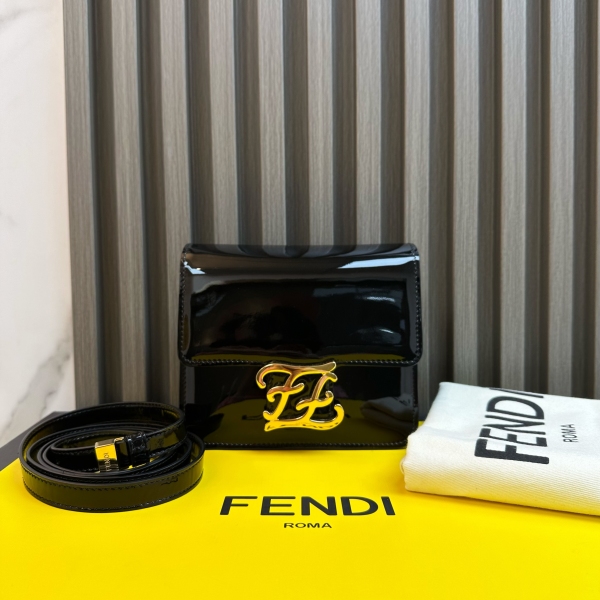 芬迪/95新/包包/250208EV0022/C6849224772