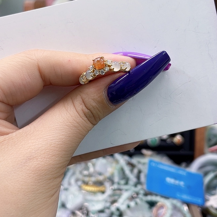 翡翠手镯未镶嵌天然翡翠A货