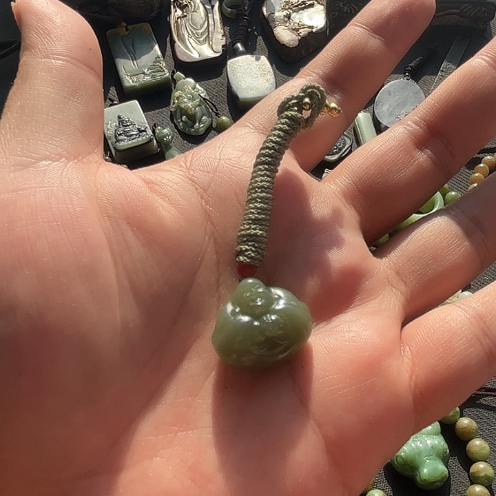 和田玉（糖玉）未镶嵌颈饰