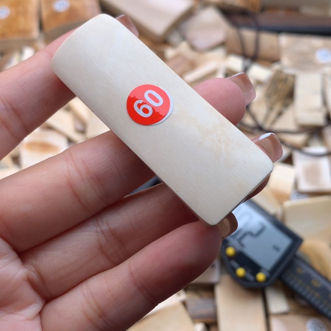 泥塑不打孔联系客服