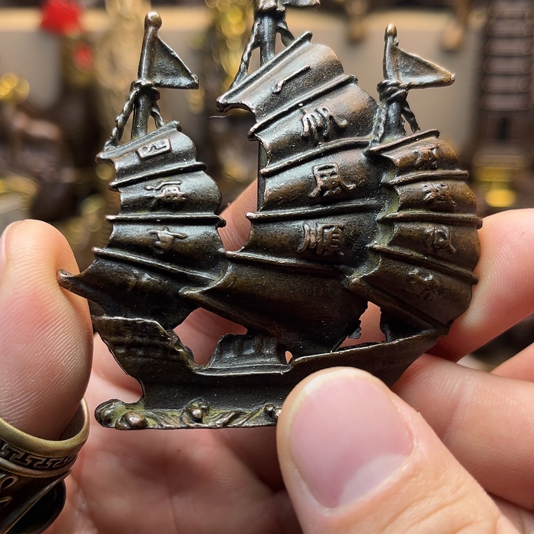 精美铜器工艺品等