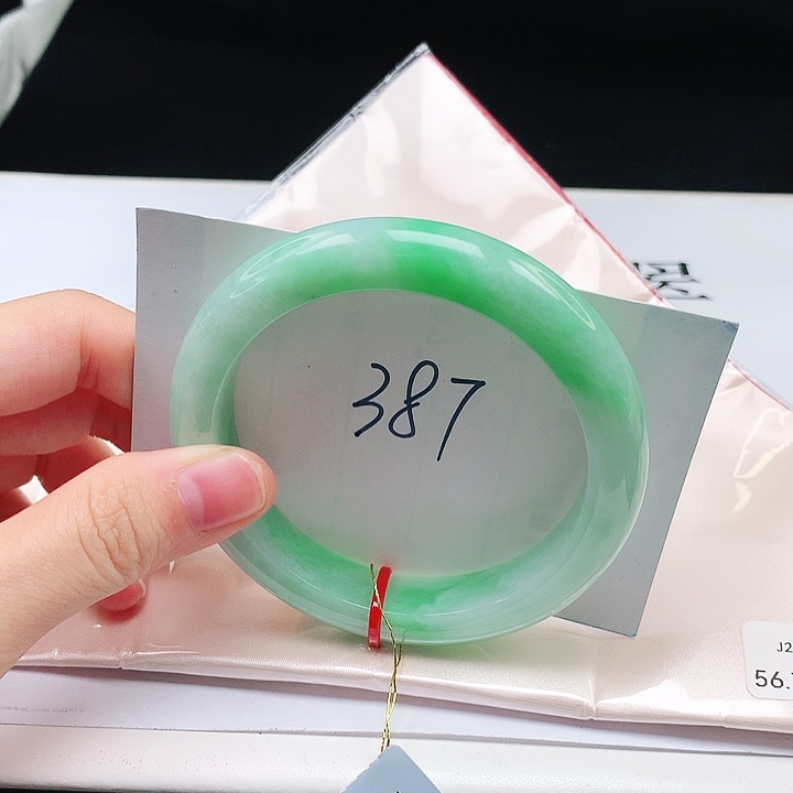 翡翠手镯未镶嵌缅甸天然a货手镯56+