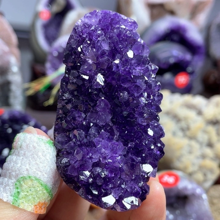 水晶摆件未镶嵌捡漏