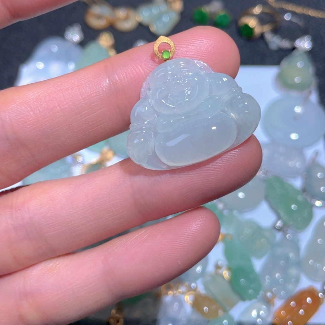 翡翠颈饰18K金镶嵌翡翠