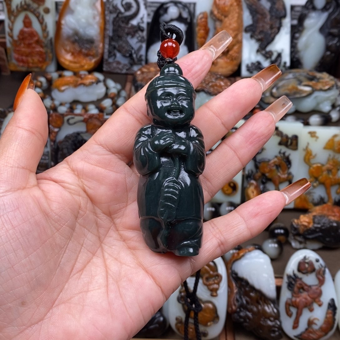 颈饰未镶嵌和田玉