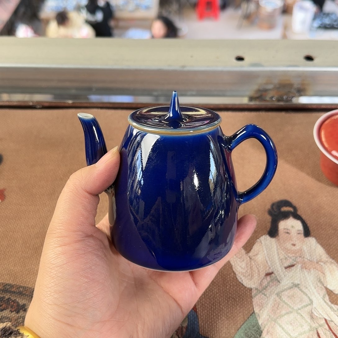 想发火发的哈哈峰峰和火锅