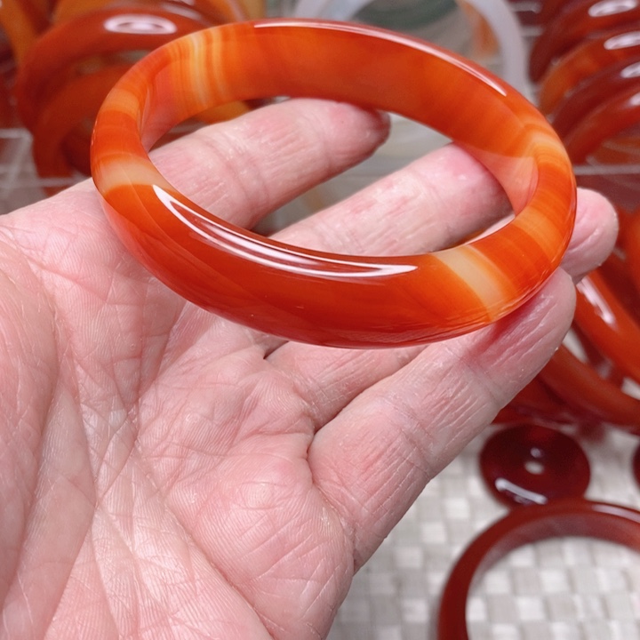 玛瑙/玉髓手镯未镶嵌