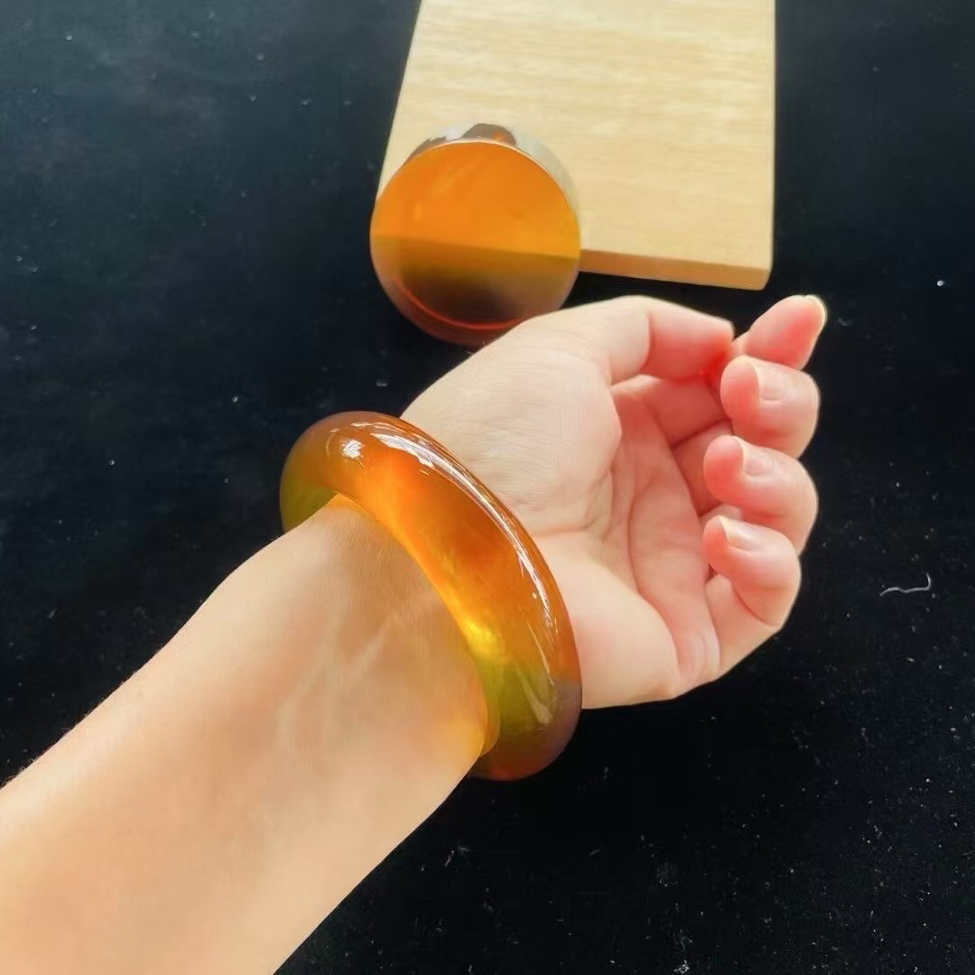 天然缅甸琥珀手镯糖果金棕橘蜜57+，一套重84.3克