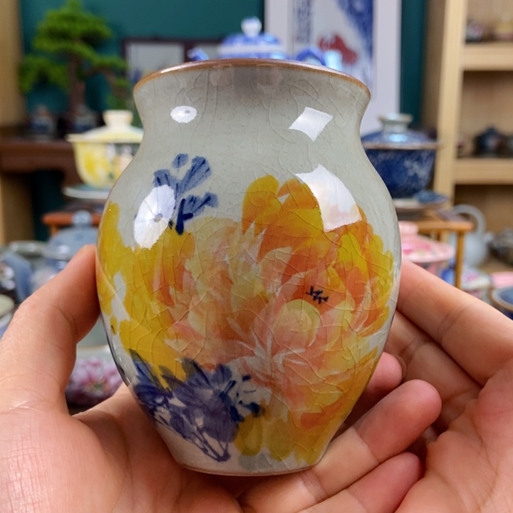 瓷片小**萄手工制作工艺精湛等