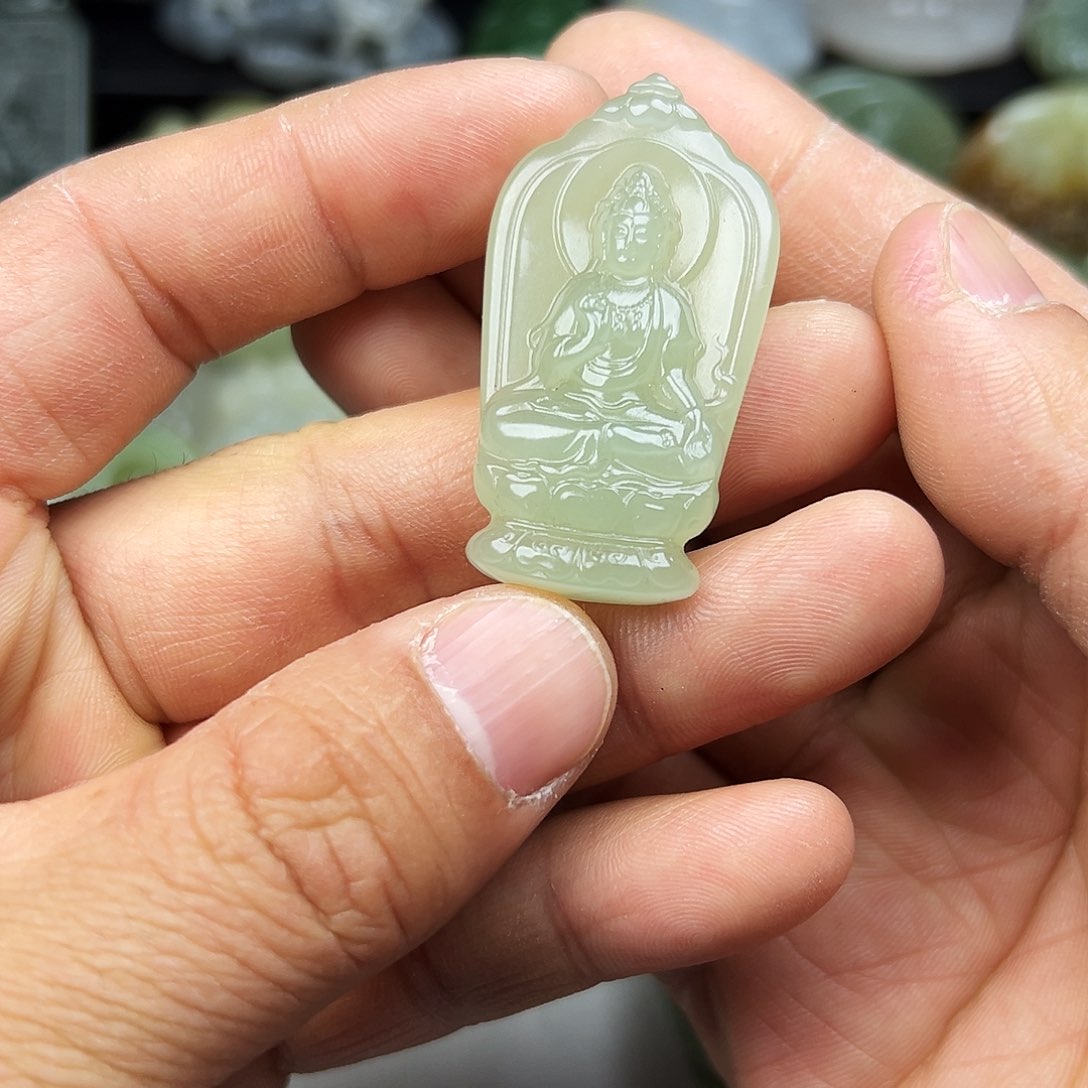 和田玉观音吊坠未镶嵌