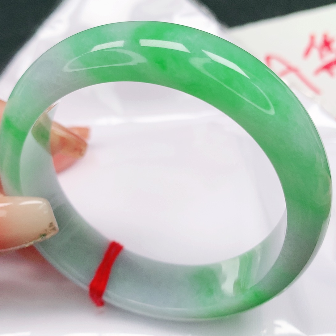 未镶嵌手镯翡翠52