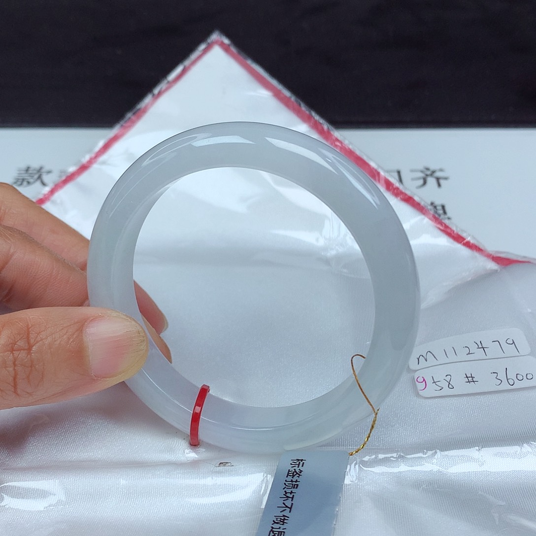 翡翠手镯未镶嵌58圈2479