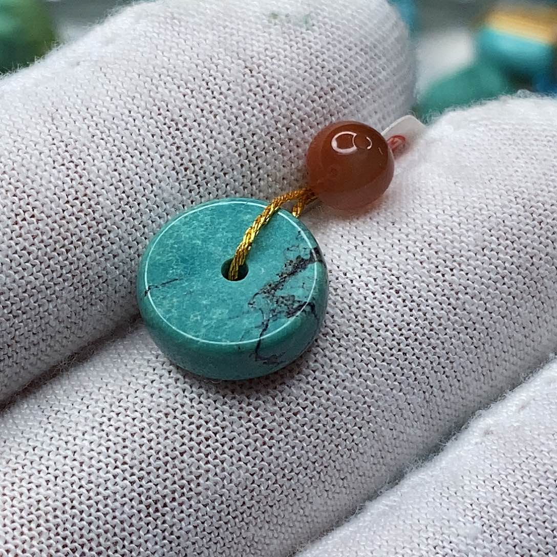 南红玛瑙未镶嵌珠宝奇石