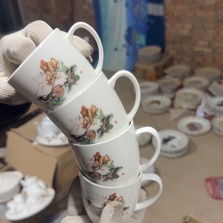 库存瓷片四个都有瑕疵