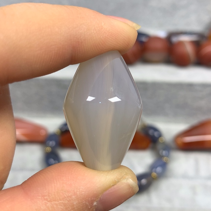 南红玛瑙合金颈饰