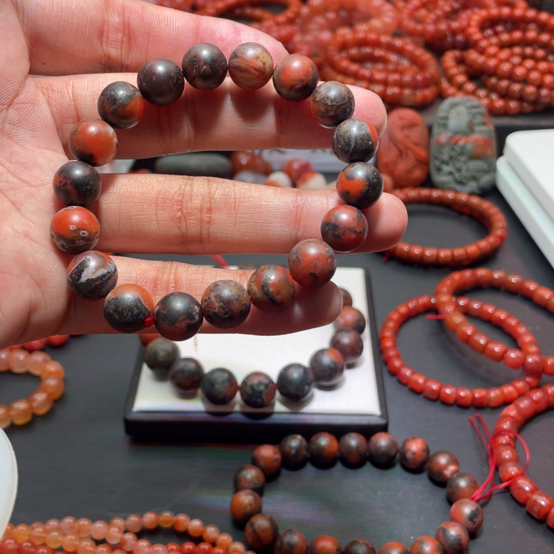 南红玛瑙手链未镶嵌