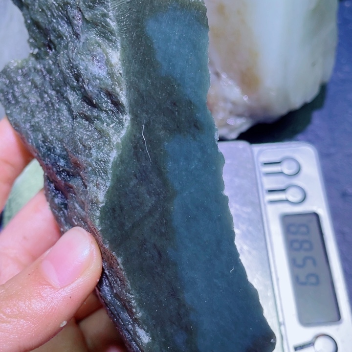 和田玉未镶嵌珠宝半成品