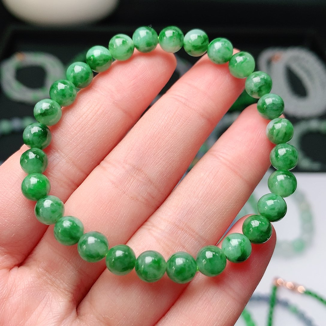 翡翠手链未镶嵌翡翠