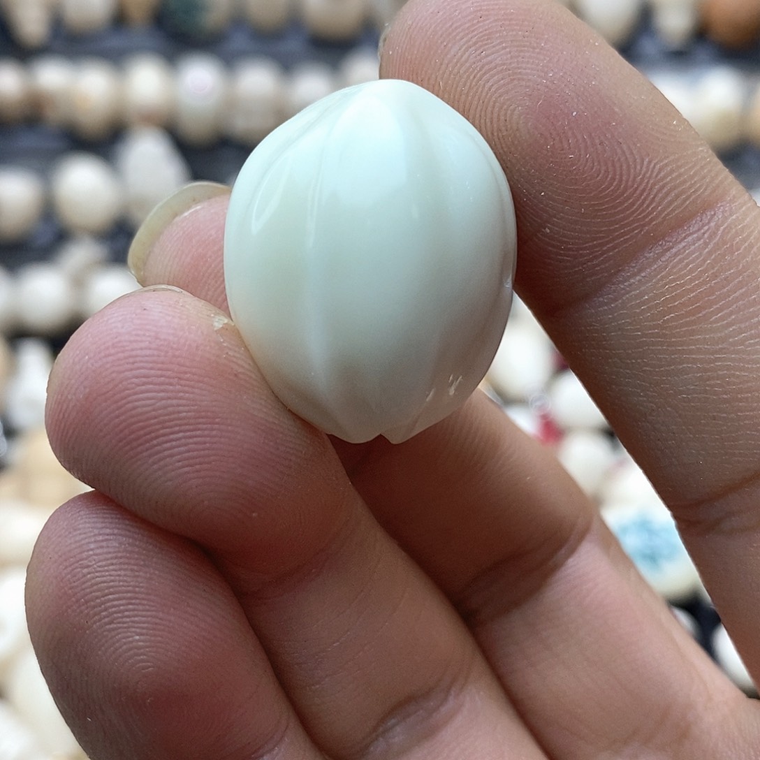 刘***人菩提根/象牙果吊坠