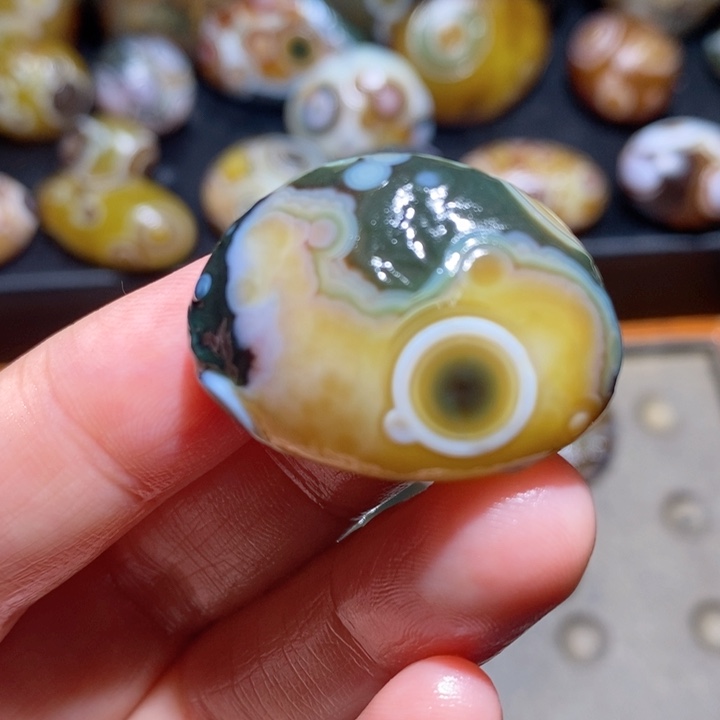 未镶嵌玛瑙/玉髓珠宝半成品92