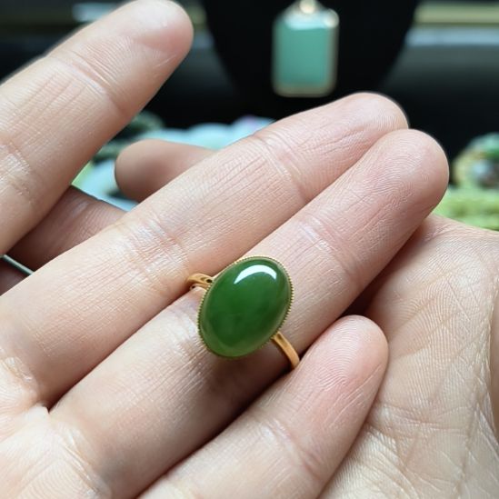 和田玉（碧玉）18K金镶嵌戒指