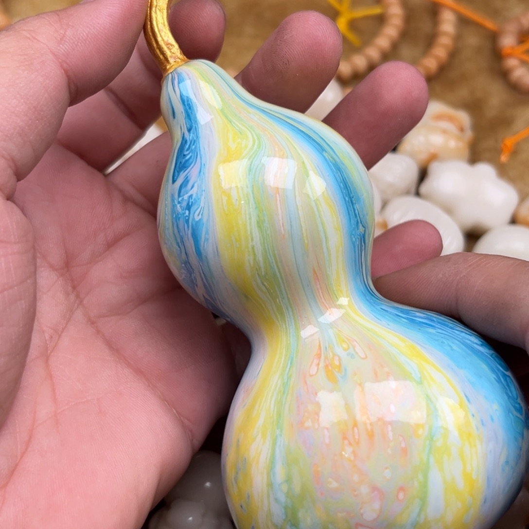 只买单纯的吊坠，没带链子，属的性质。