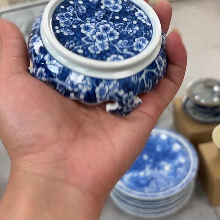 瓷片青花冰梅板凳盖至