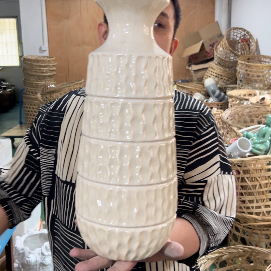 摆件38 号高中低温陶瓷瓶（部分微瑕）