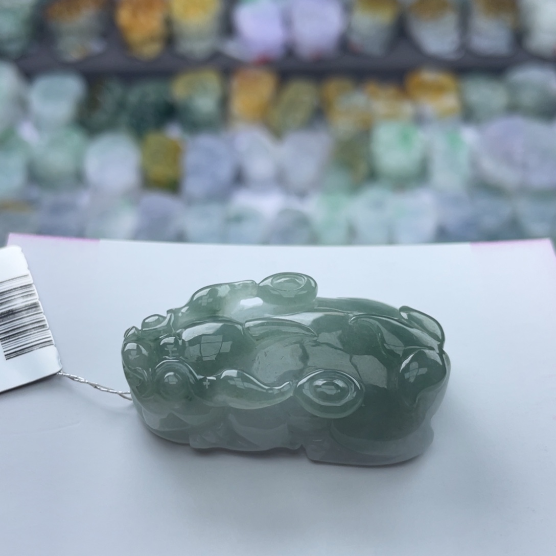 翡翠颈饰未镶嵌貔貅