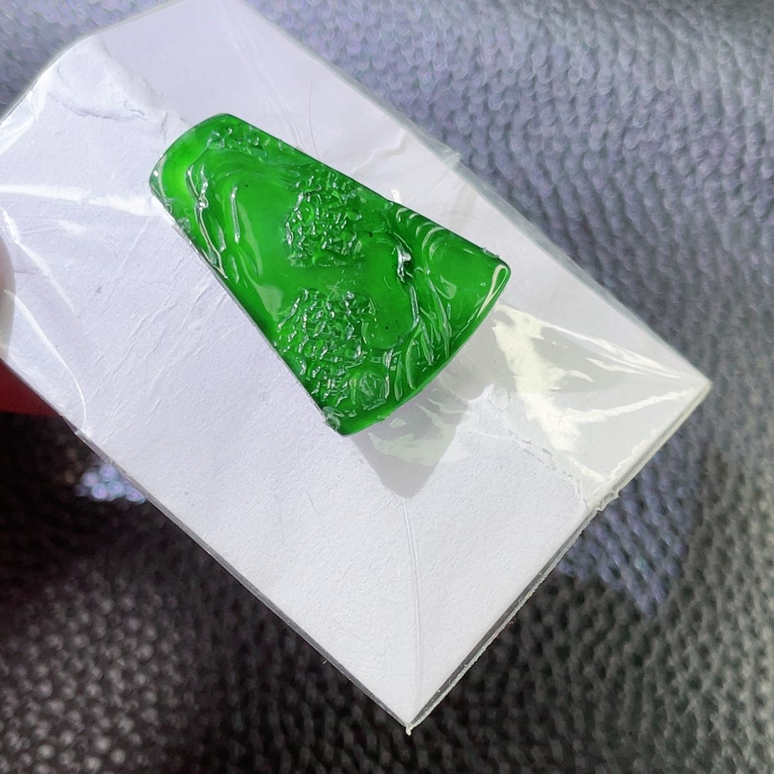 定制翡翠未镶嵌翡翠