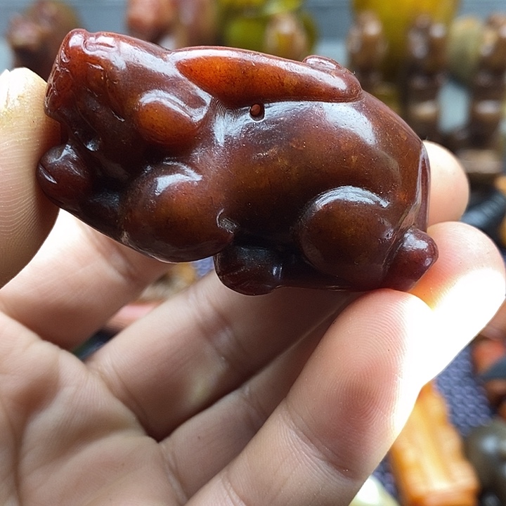 未镶嵌蛇纹石玉颈饰