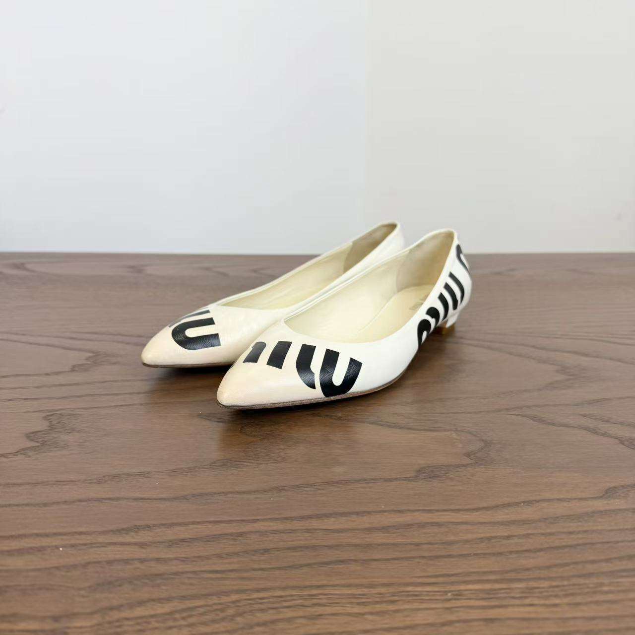 99新 MIU MIU/缪缪 缪缪鞋36码 dl