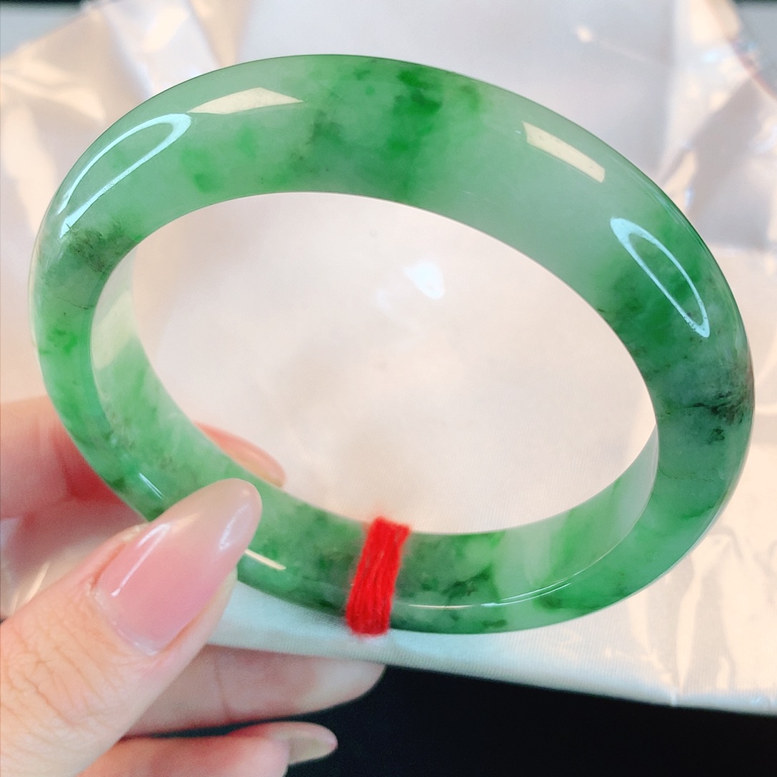 翡翠手镯未镶嵌59.5圈口