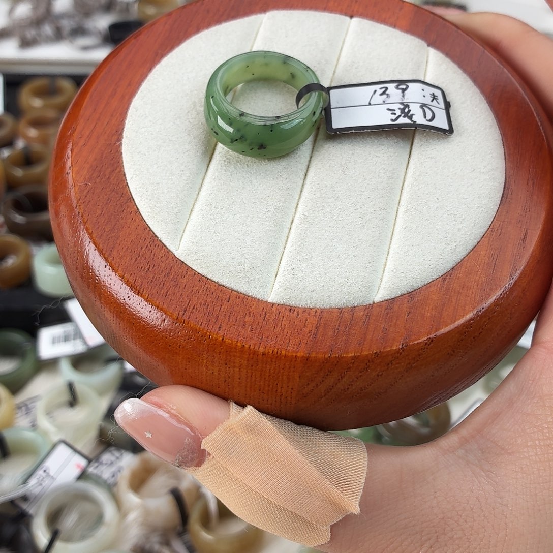 和田玉未镶嵌戒指Q51猕猴桃馒头内径16.7港码13