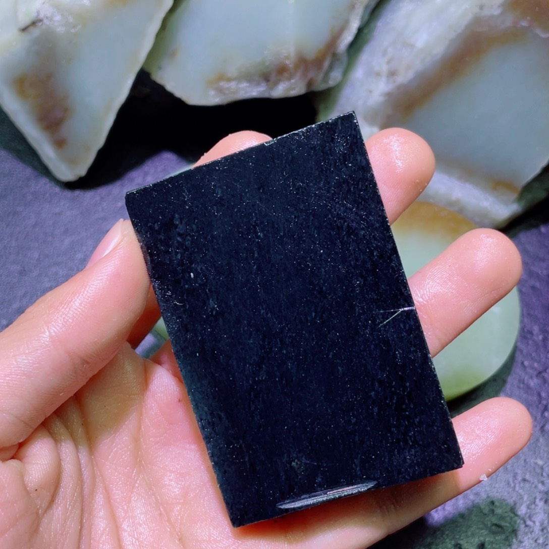 和田玉未镶嵌珠宝半成品