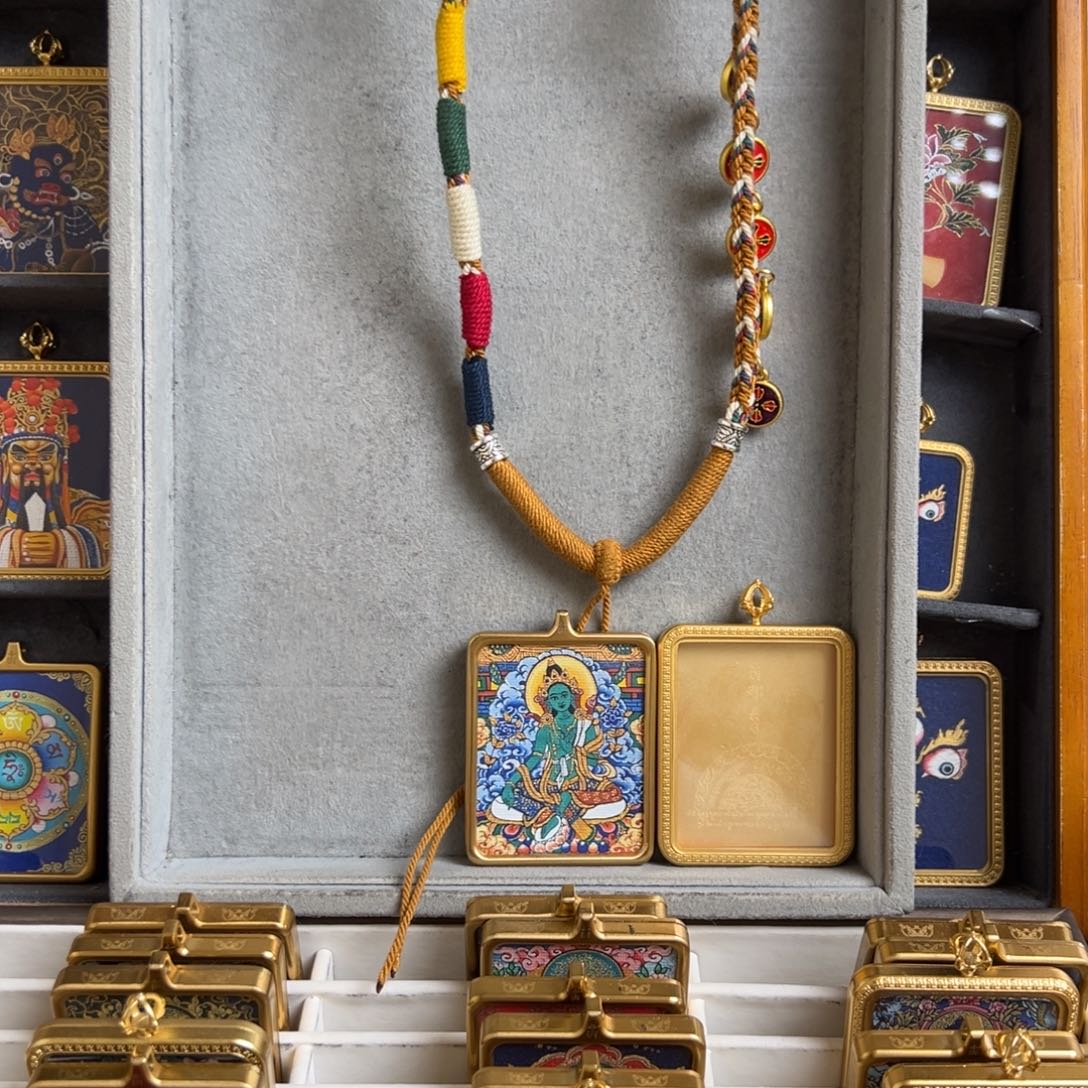 吊坠R**y单面私人定制绿妈妈