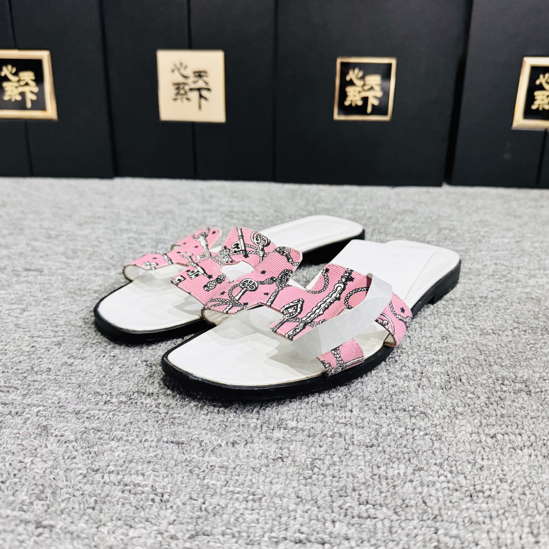 95新 Hermes/爱马仕 粉色印花H拖 36码 ysc4824