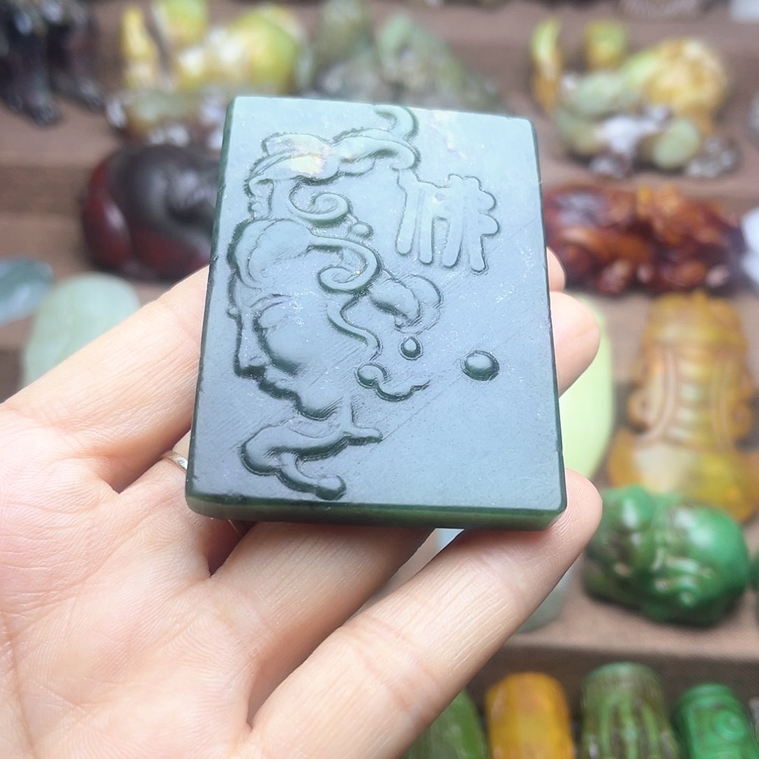 白玉菩提吊坠100。。