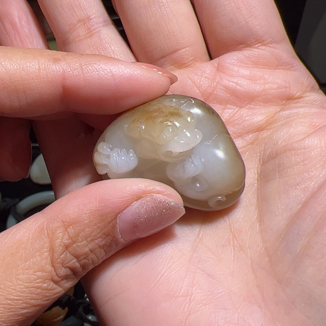 P***g和田玉未镶嵌颈饰