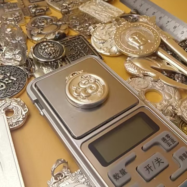 足银银制品 生肖蛇足银999十二生肖牛吊坠 本色亮面古法工艺