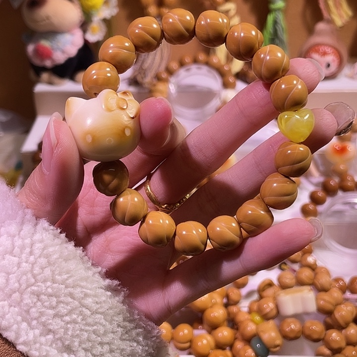 猴头核桃吊坠卷卷酥手串设计款