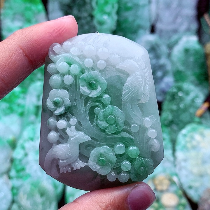 翡翠吊坠(不含链)未镶嵌