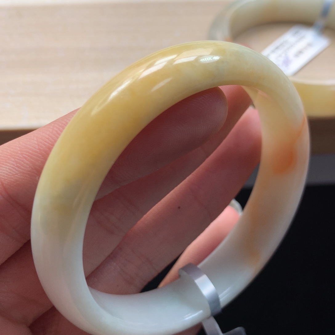 未镶嵌手镯翡翠手镯