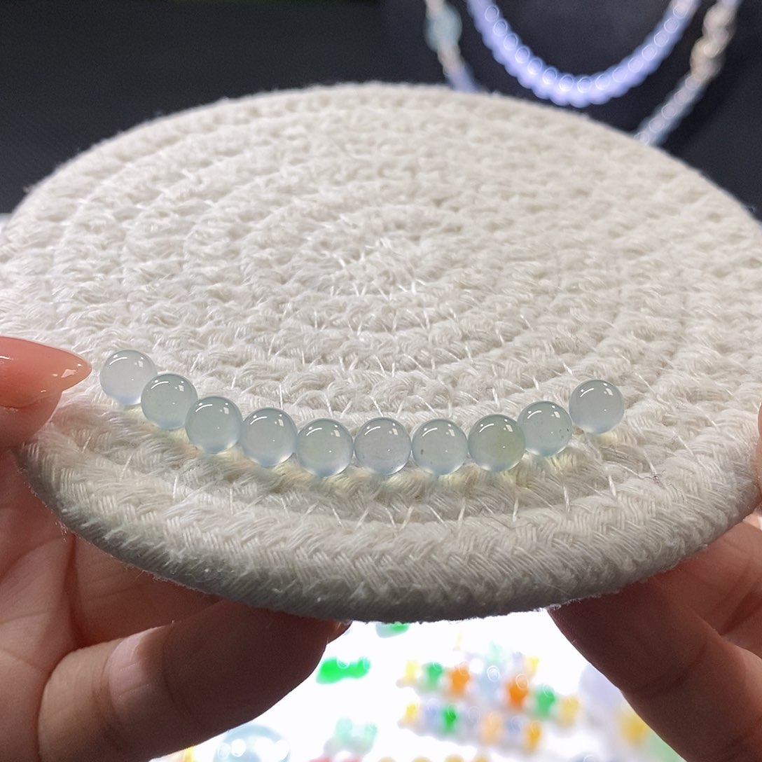 翡翠挂件未镶嵌单珠