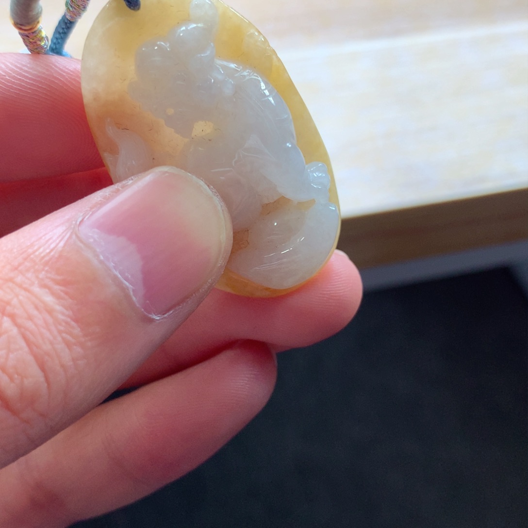 翡翠颈饰未镶嵌吊坠