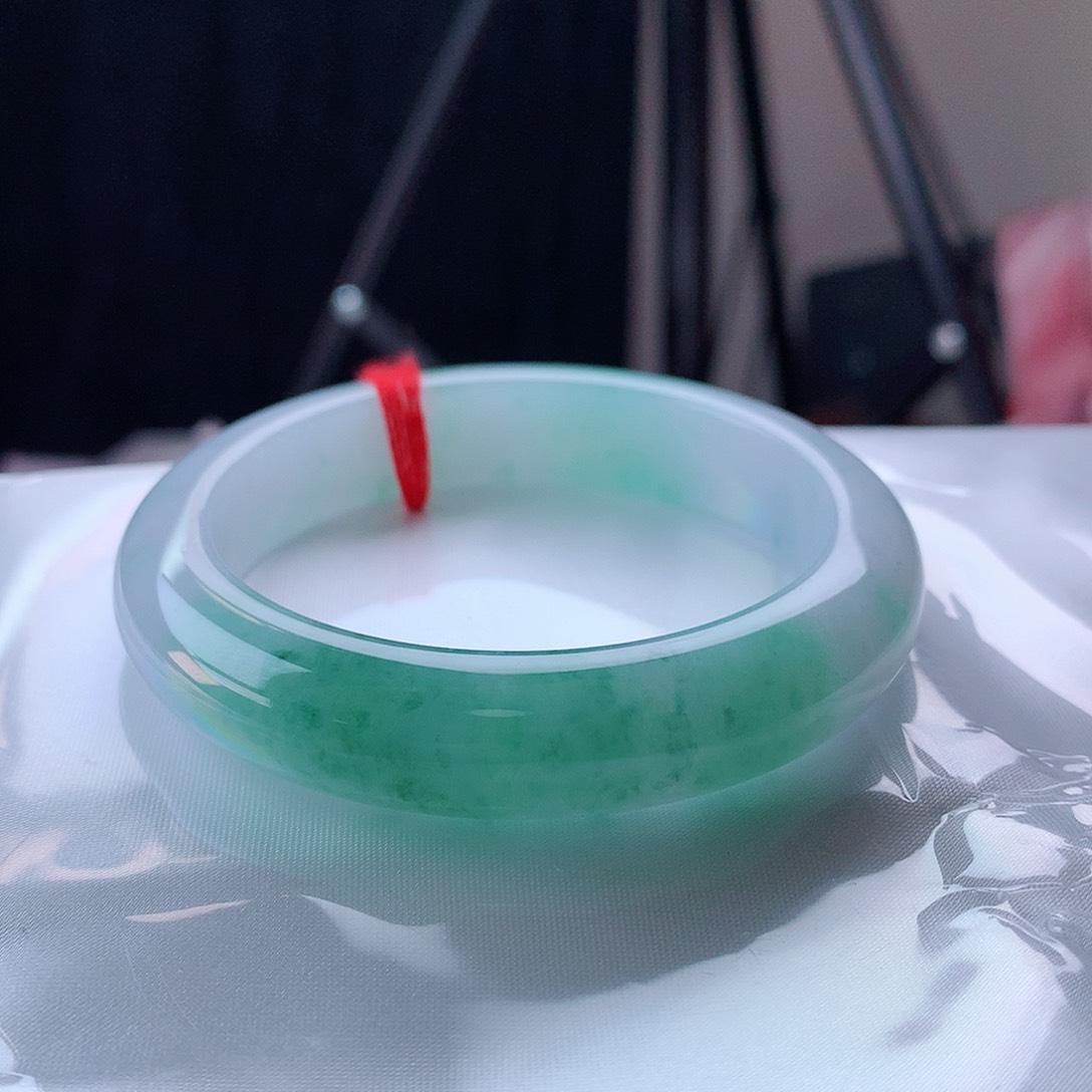 【闪购商品】未镶嵌手镯翡翠57