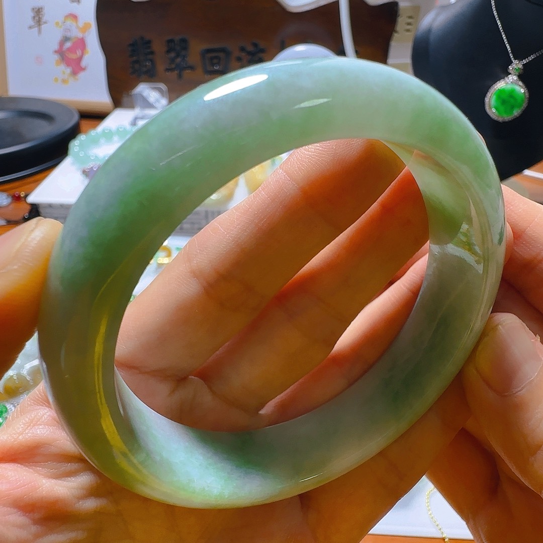 翡翠未镶嵌手镯翡翠399